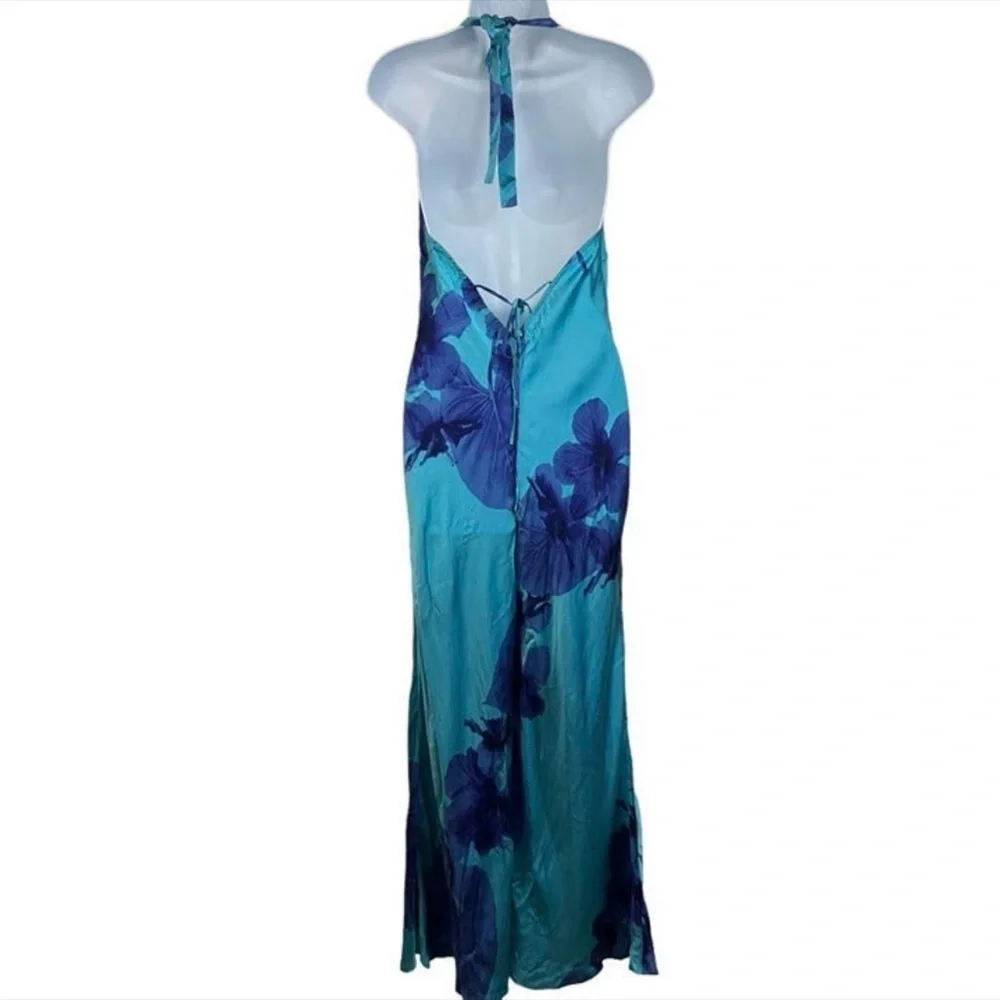 . VINTAGE RARE Victoria's Secret SILK Blue Floral Halter Top Jumpsuit Size M - Picture 3 of 4